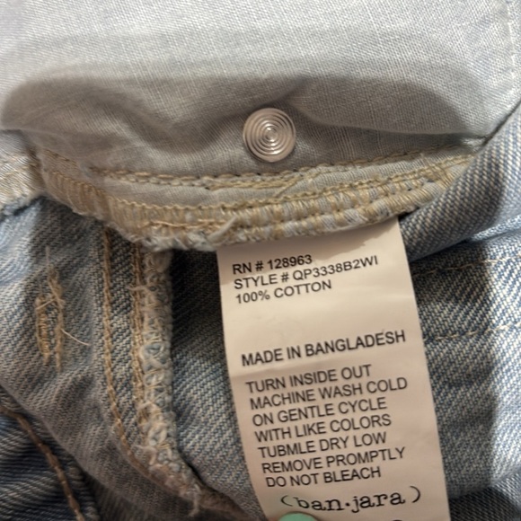 Ban-Jara high rise loose fit, button fly, distressed ripped fringe 5 pocket,belt - Picture 8 of 10